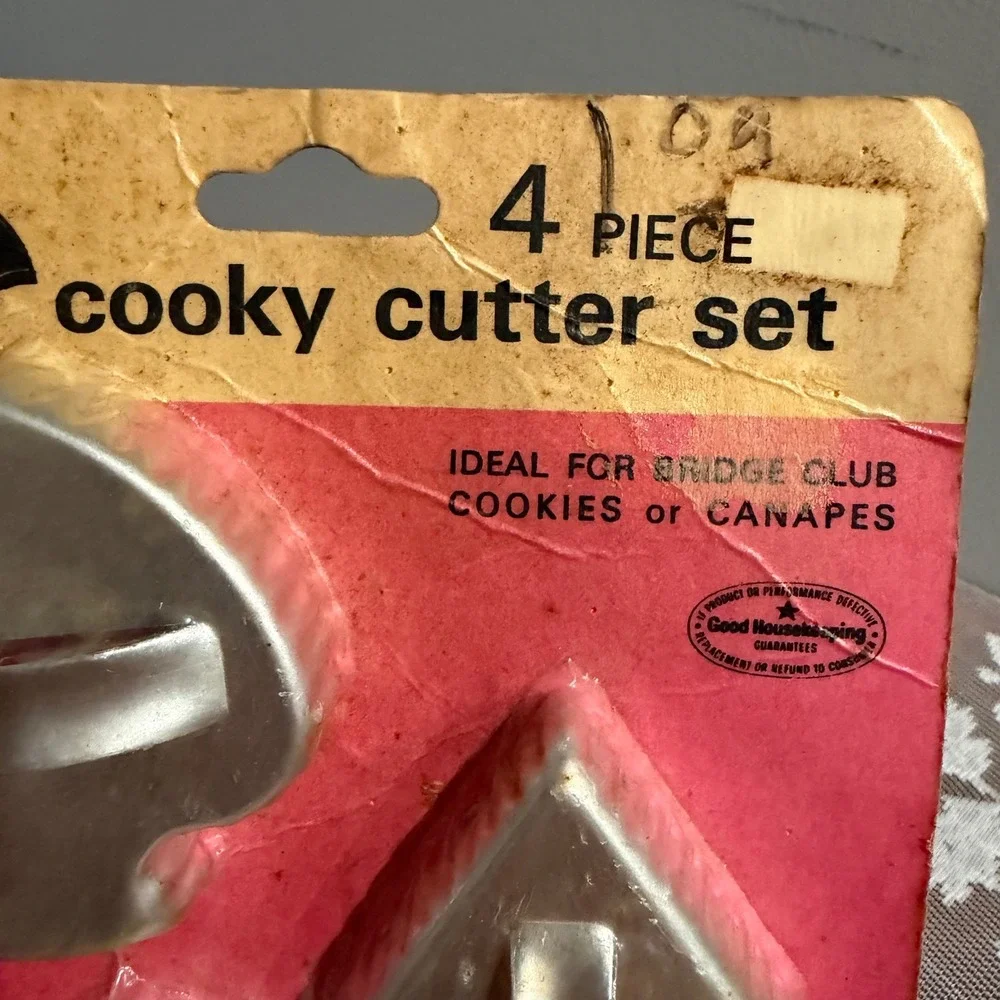 Mirro Cooky Cutter Set Playing Card Suits OS Silver Good Vintage Aluminum 4pc
